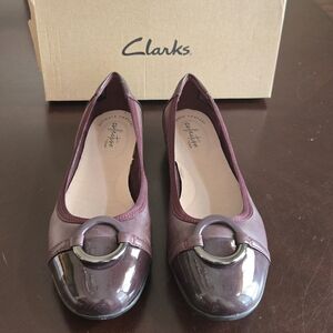 Clarks Women's Plum Flats with Glossy Finish